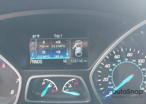 2015 Ford Escape Titanium z USA, uszkodzony, nr VIN 1FMCU9JX8FUB68371